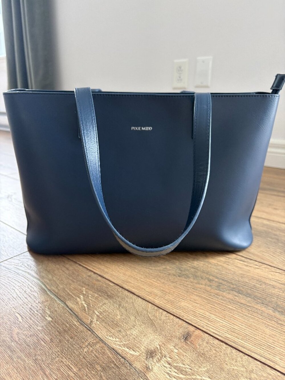 Pixie Mood Kinsley Tote - Navy